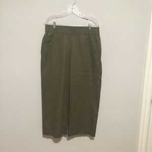 NWT Eileen Fisher Cropped Pant Sz M Olive